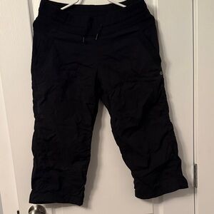 Lululemon Dance Studio Black Pull-On Capri Pants.